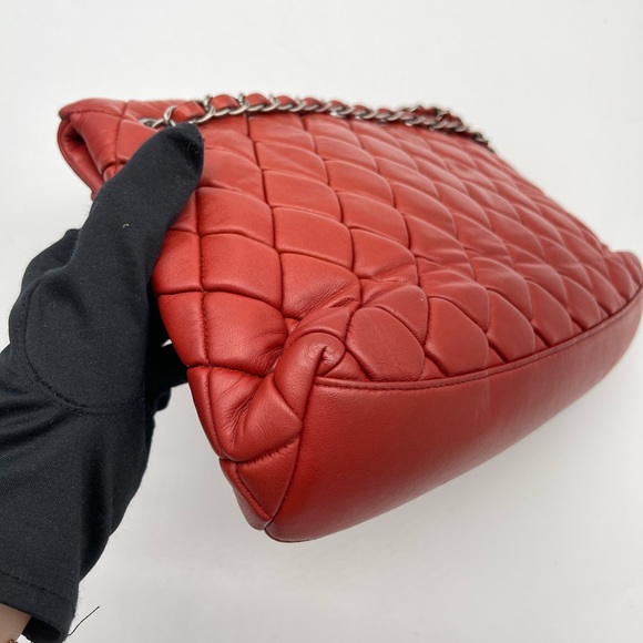 CHANEL Red Orange Leather Classic Flap Shoulder Bag - Picture 8 of 16